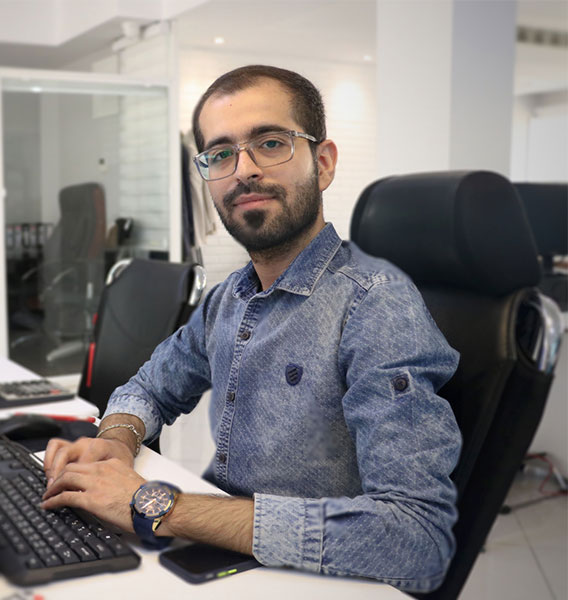 فرید رحمانی | مدیر فروش اینترنتی